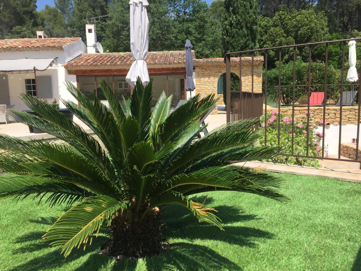 Une Pause En Provence Le Beausset Exterior photo