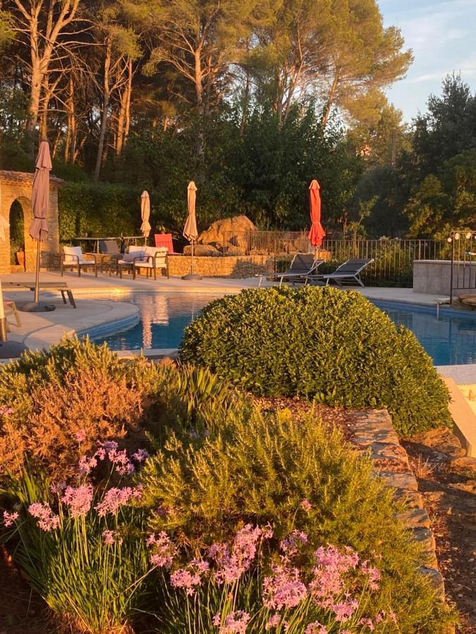 Une Pause En Provence Le Beausset Exterior photo